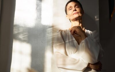 Who Am I Beneath Thought? An Invitation to Awareness, Presence, and the Holy Instant